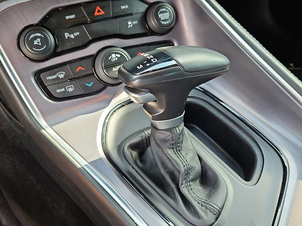 Thumbnail: 2016 Dodge Challenger - 14