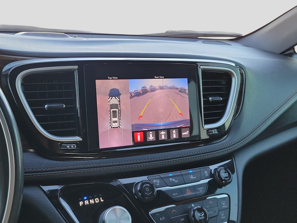 Thumbnail: 2021 Chrysler Pacifica - 20