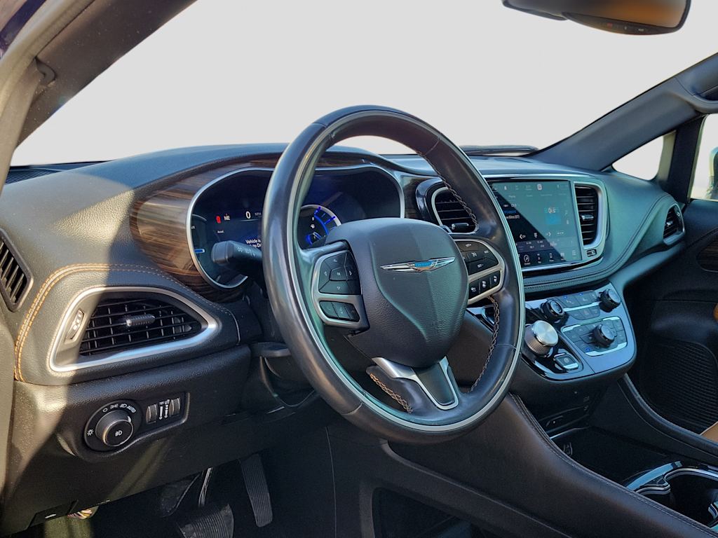 Thumbnail: 2021 Chrysler Pacifica - 2