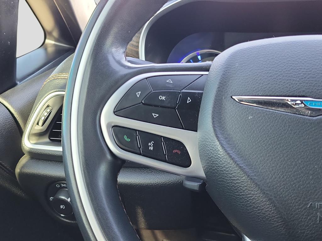 Thumbnail: 2021 Chrysler Pacifica - 19