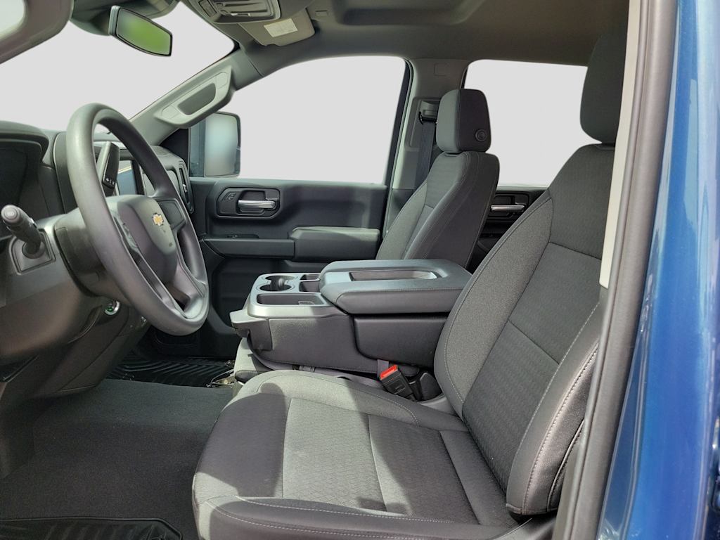 Thumbnail: 2025 Chevrolet Silverado 2500 - 6