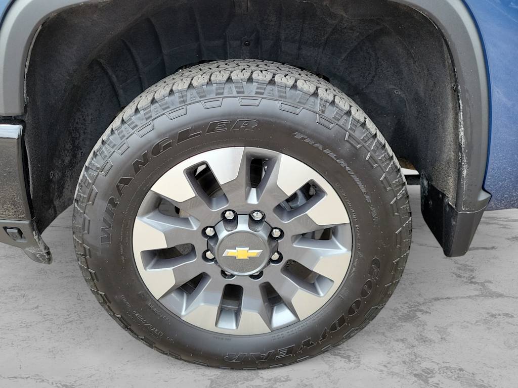 Thumbnail: 2025 Chevrolet Silverado 2500 - 4