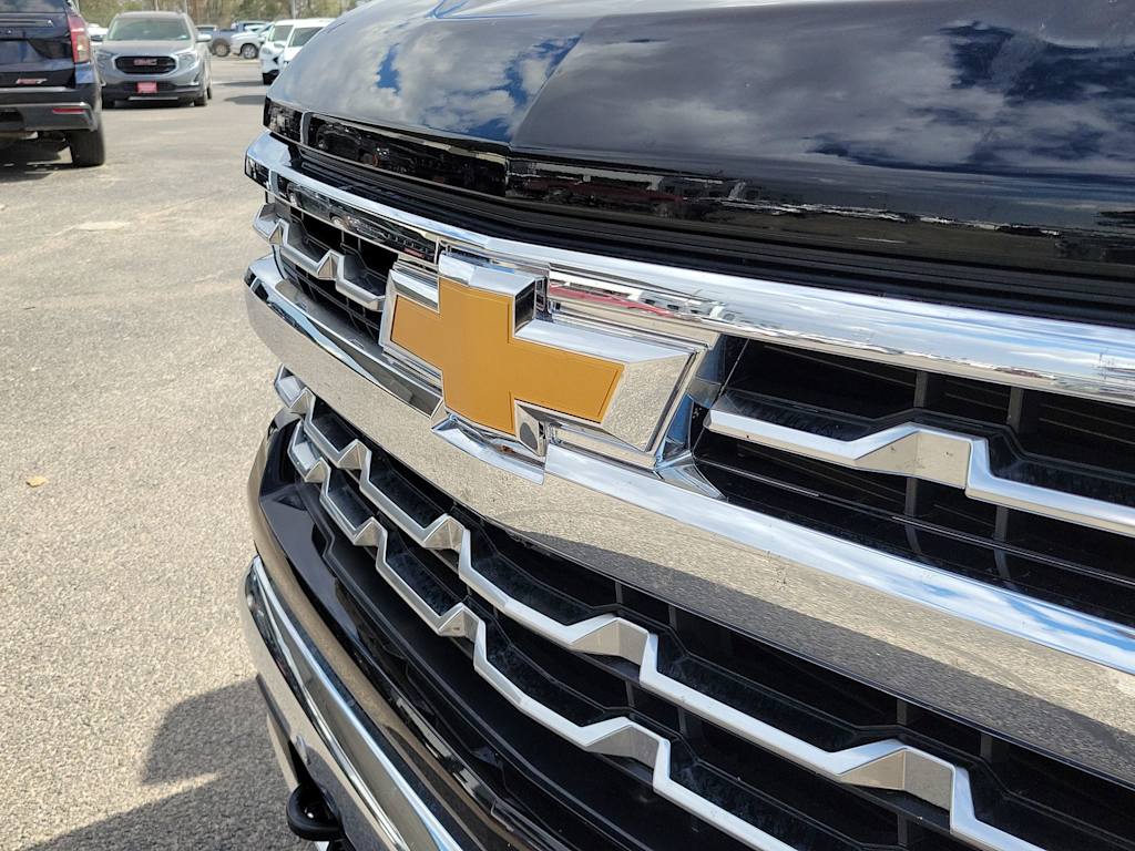 Thumbnail: 2024 Chevrolet Silverado 1500 - 17