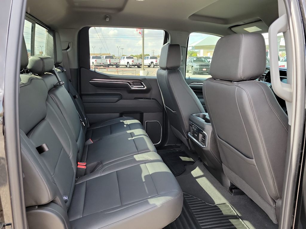 Thumbnail: 2024 Chevrolet Silverado 1500 - 18