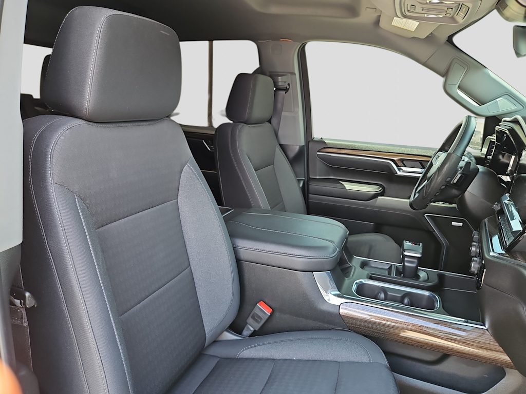 Thumbnail: 2025 Chevrolet Silverado 1500 - 11