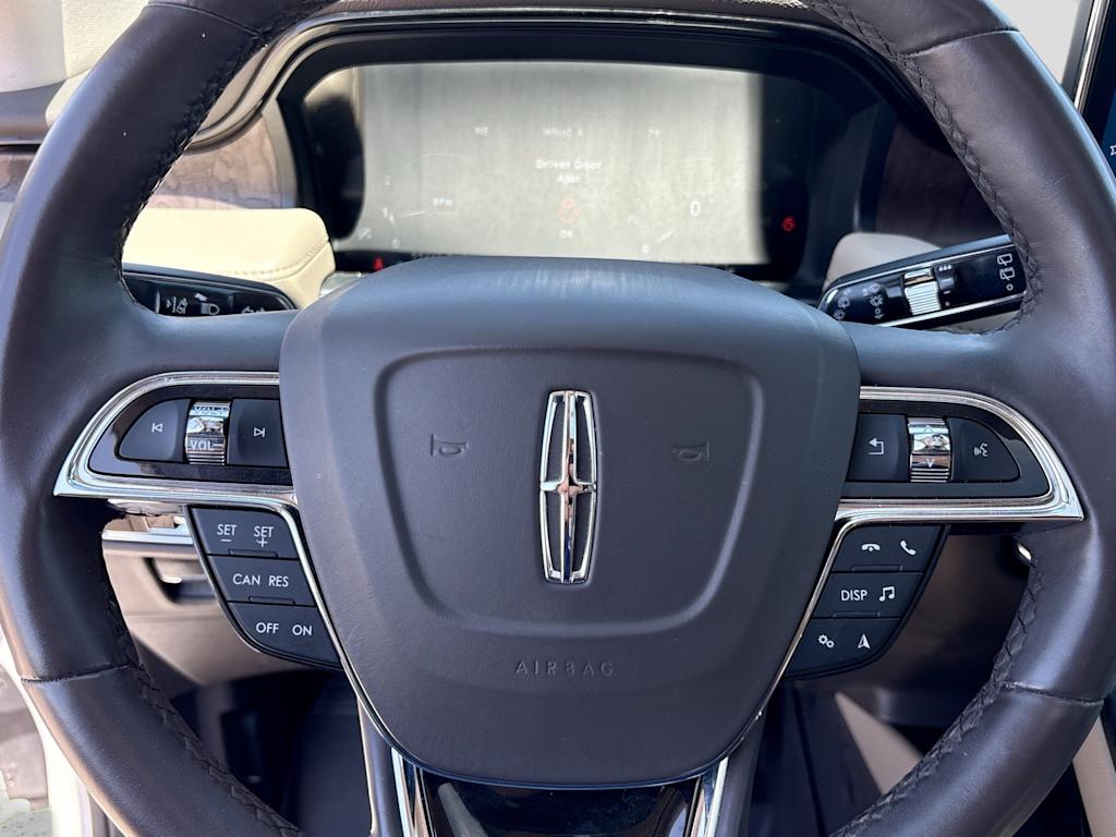 Thumbnail: 2023 Lincoln Nautilus - 16