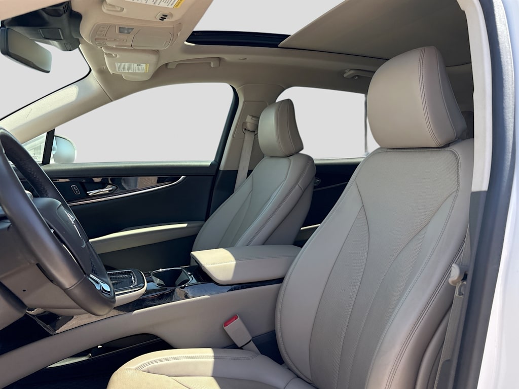 Thumbnail: 2023 Lincoln Nautilus - 6