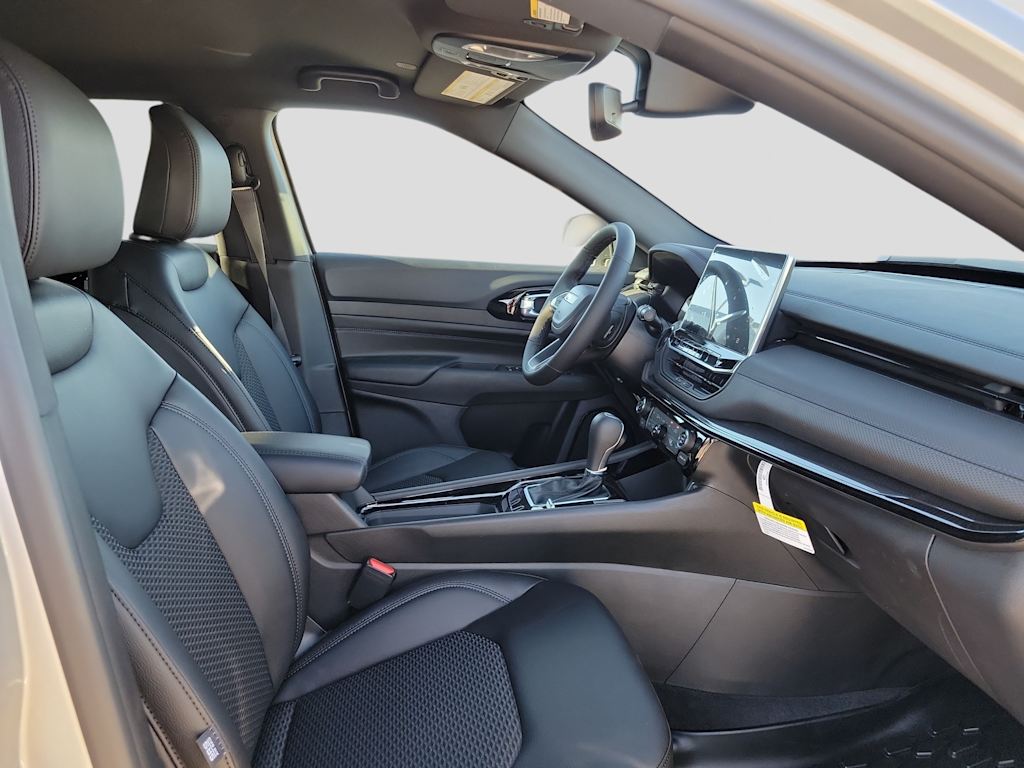Thumbnail: 2026 Jeep Compass - 11