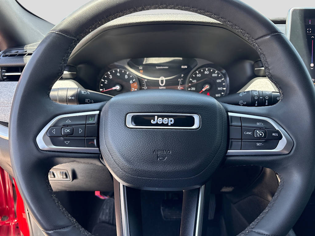 Thumbnail: 2023 Jeep Compass - 17