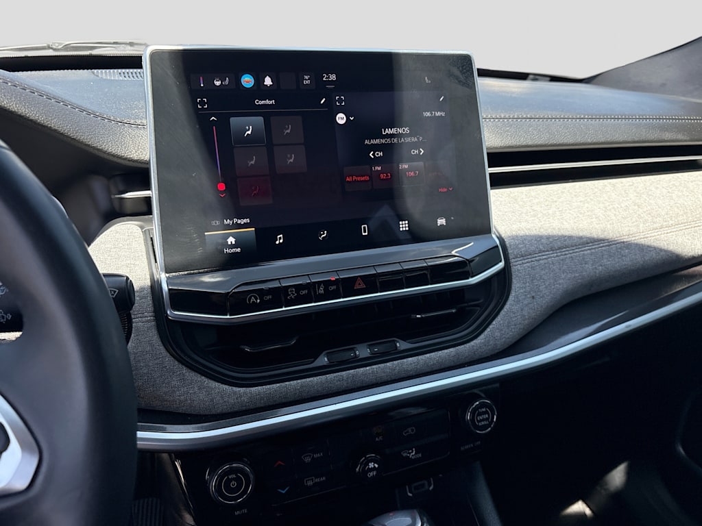 Thumbnail: 2023 Jeep Compass - 9