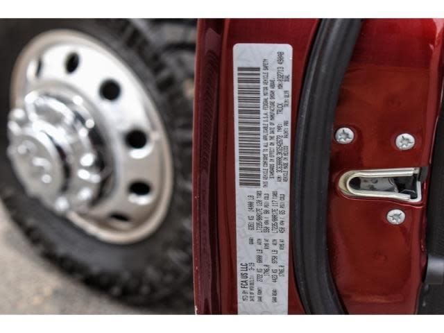 Thumbnail: 2019 RAM 3500 - 17