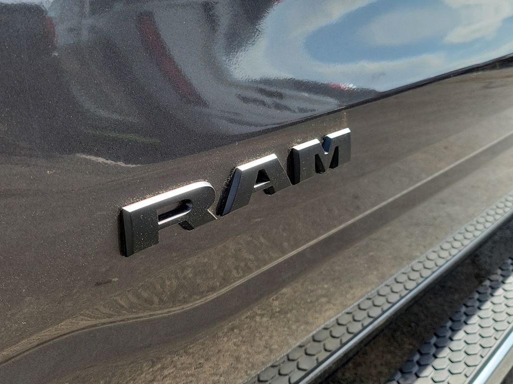 Thumbnail: 2026 RAM 1500 - 7