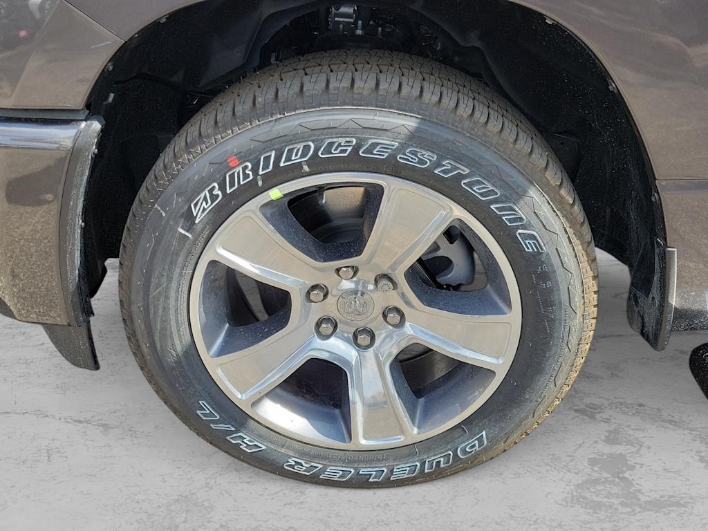 Thumbnail: 2026 RAM 1500 - 8