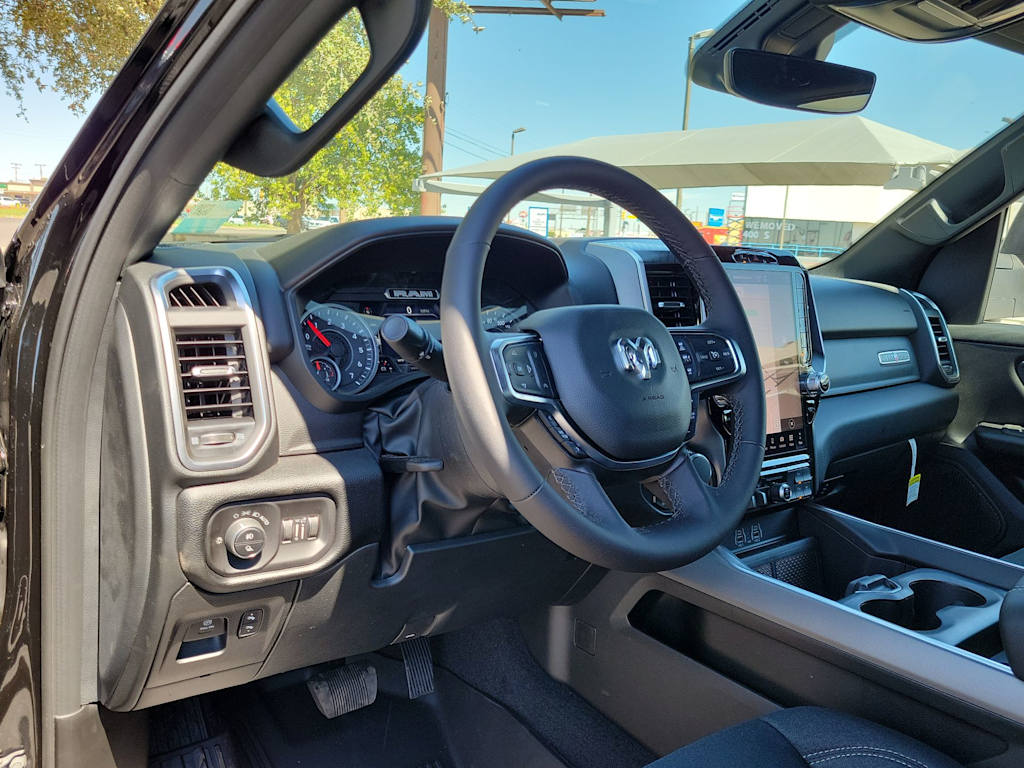 Thumbnail: 2025 RAM 1500 - 2