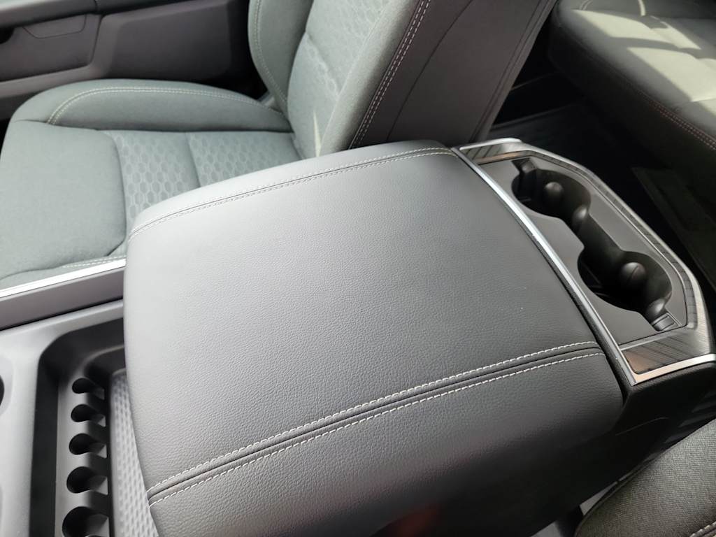 Thumbnail: 2025 RAM 1500 - 17