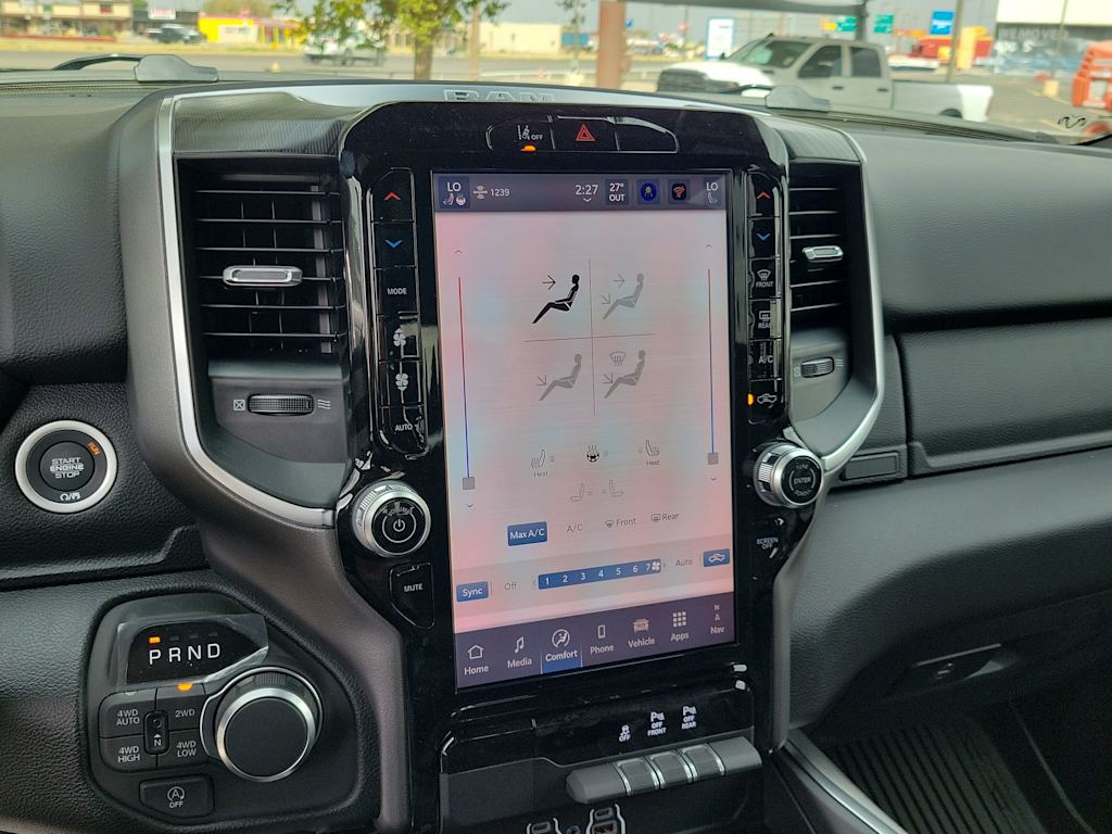 Thumbnail: 2025 RAM 1500 - 21