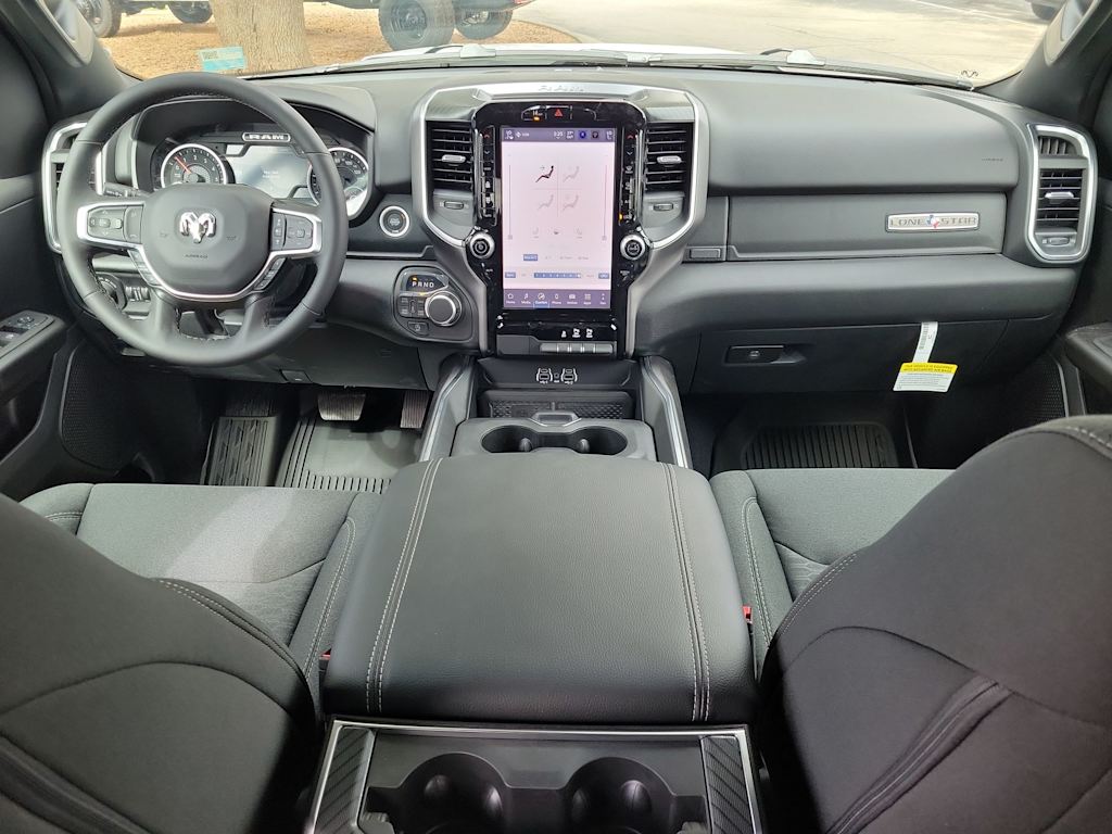 Thumbnail: 2025 RAM 1500 - 9