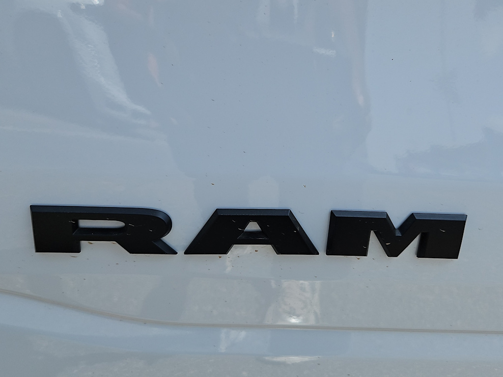 Thumbnail: 2026 RAM 1500 - 3