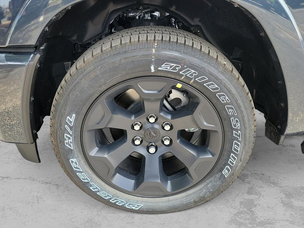 Thumbnail: 2026 RAM 1500 - 8