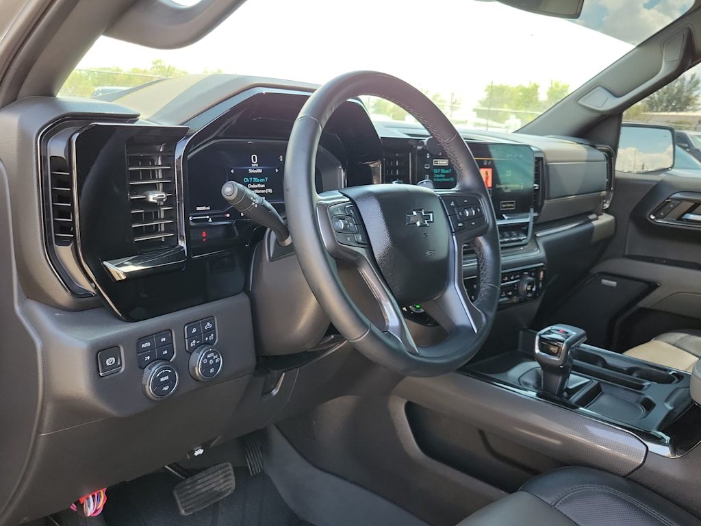 Thumbnail: 2024 Chevrolet Silverado 1500 - 2
