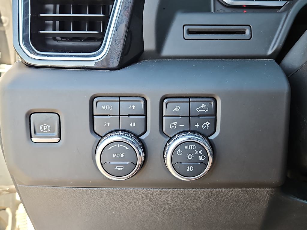 Thumbnail: 2022 GMC Sierra 1500 - 24
