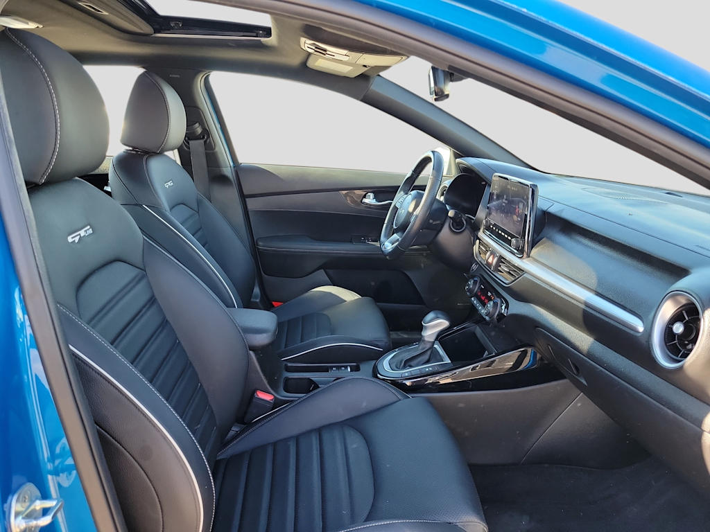 Thumbnail: 2023 Kia Forte - 10