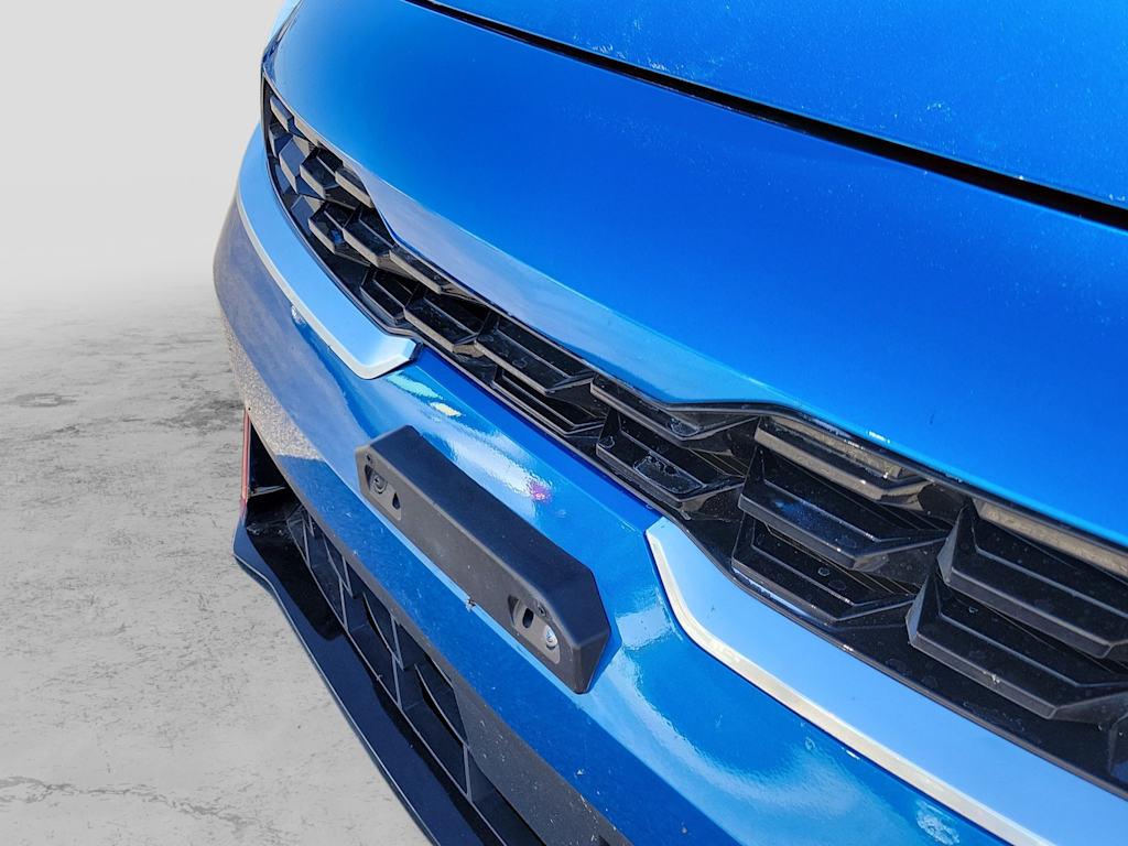 Thumbnail: 2023 Kia Forte - 6