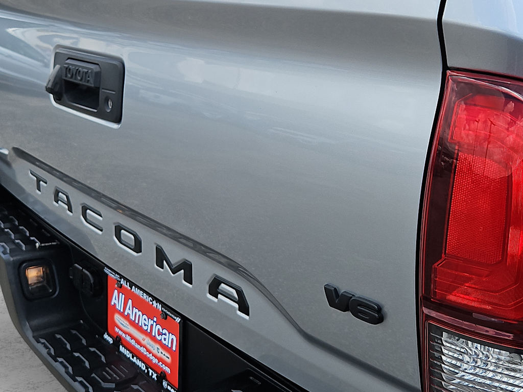 Thumbnail: 2023 Toyota Tacoma - 25