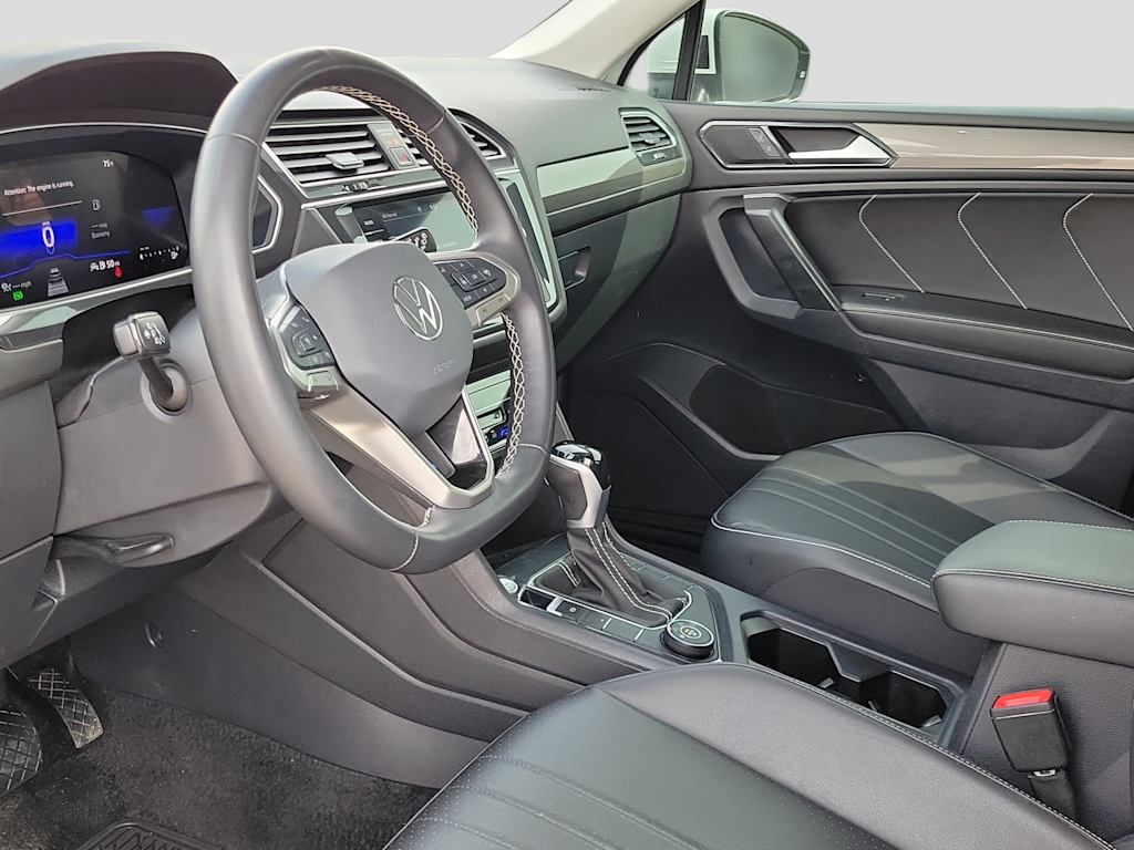 Thumbnail: 2024 Volkswagen Tiguan - 2
