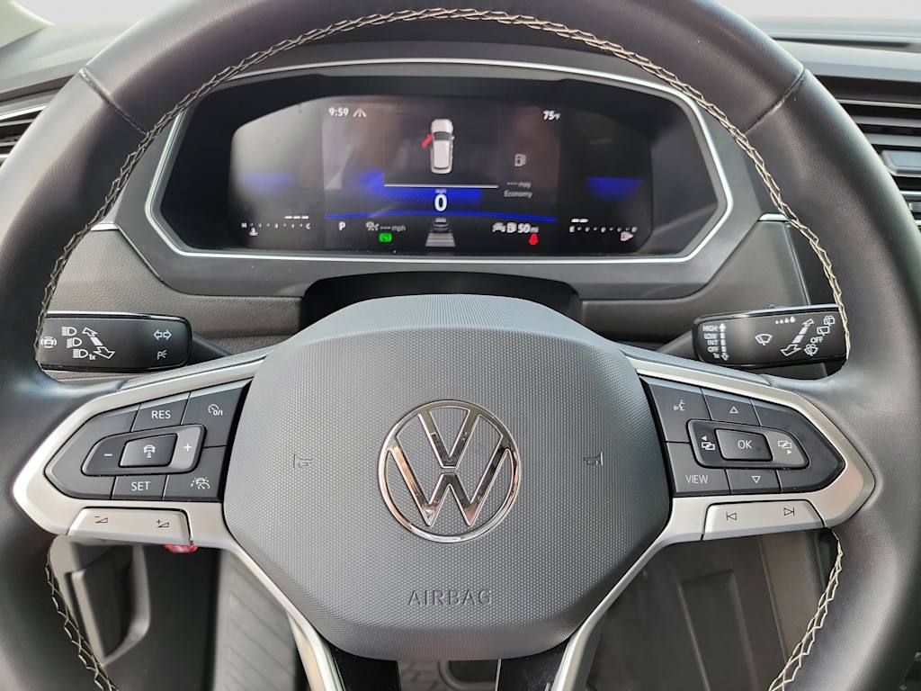 Thumbnail: 2024 Volkswagen Tiguan - 17