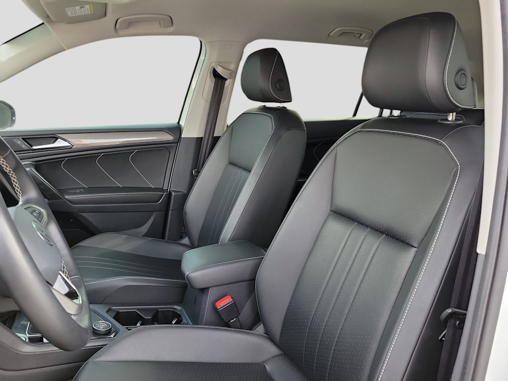 Thumbnail: 2024 Volkswagen Tiguan - 6