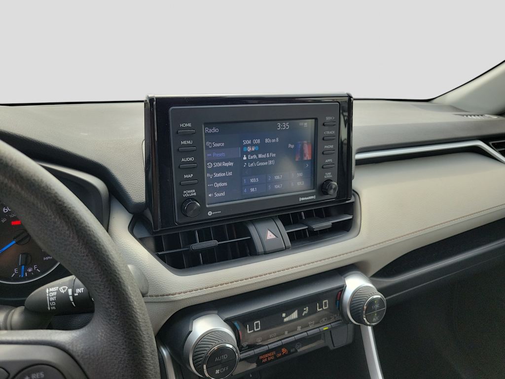 Thumbnail: 2022 Toyota RAV4 - 21