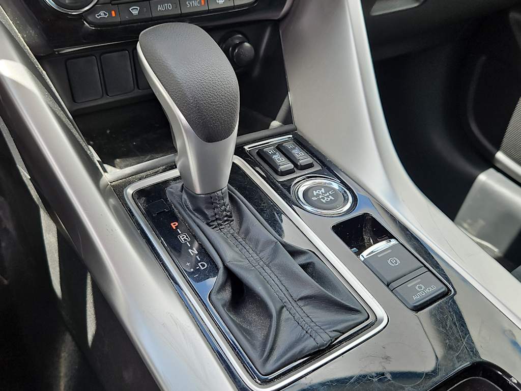 Thumbnail: 2026 Mitsubishi Eclipse Cross - 15