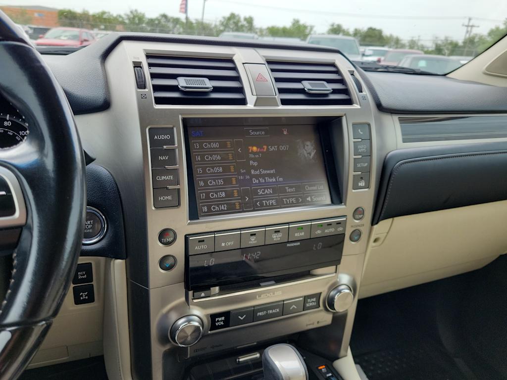 Thumbnail: 2020 Lexus GX - 17