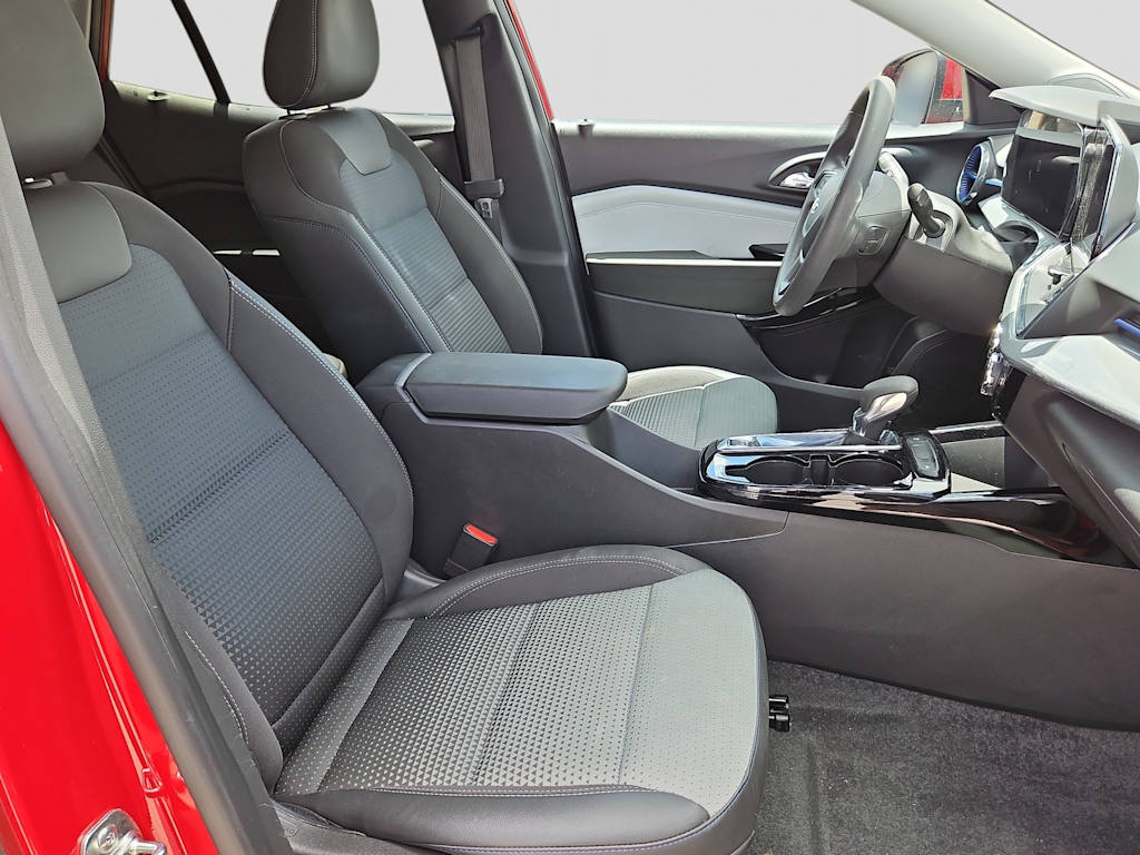 Thumbnail: 2026 Chevrolet Trax - 12