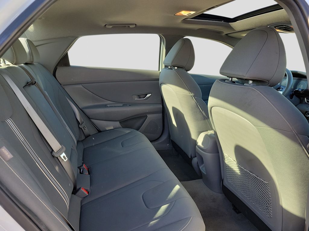 Thumbnail: 2025 Hyundai Elantra - 18