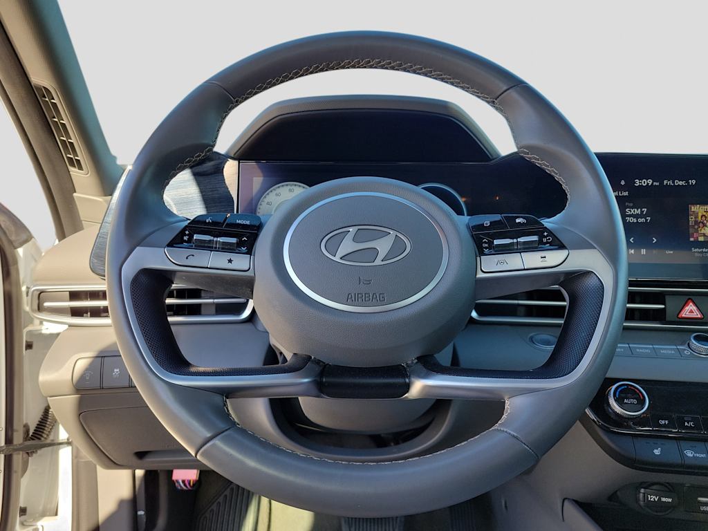 Thumbnail: 2025 Hyundai Elantra - 13