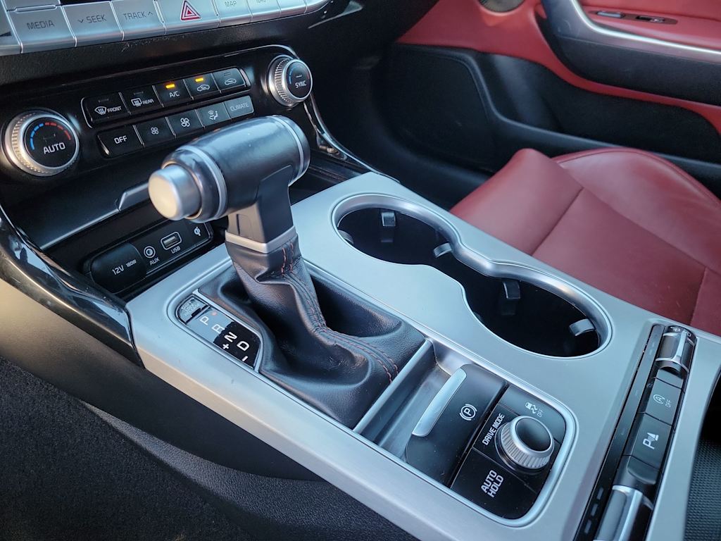 Thumbnail: 2020 Kia Stinger - 15