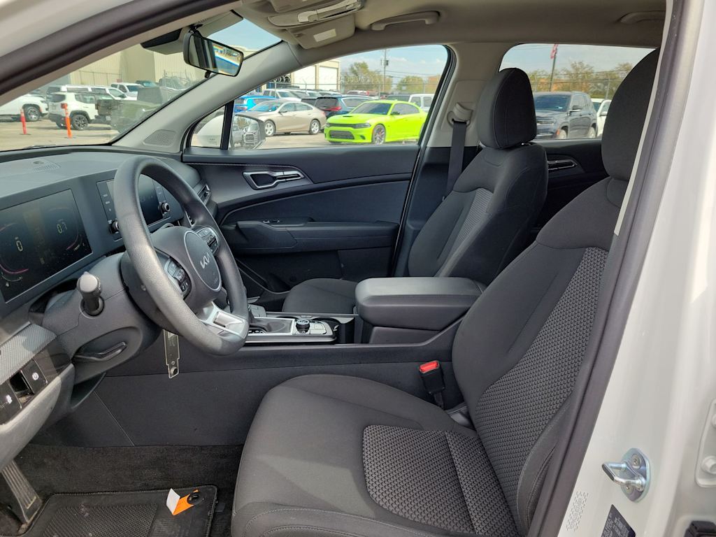 Thumbnail: 2025 Kia Sportage - 10