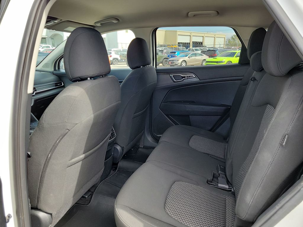 Thumbnail: 2025 Kia Sportage - 12