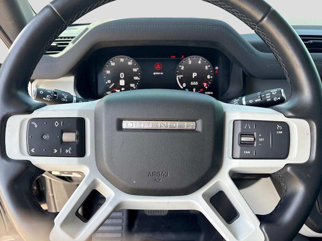 Thumbnail: 2023 Land Rover Defender - 9