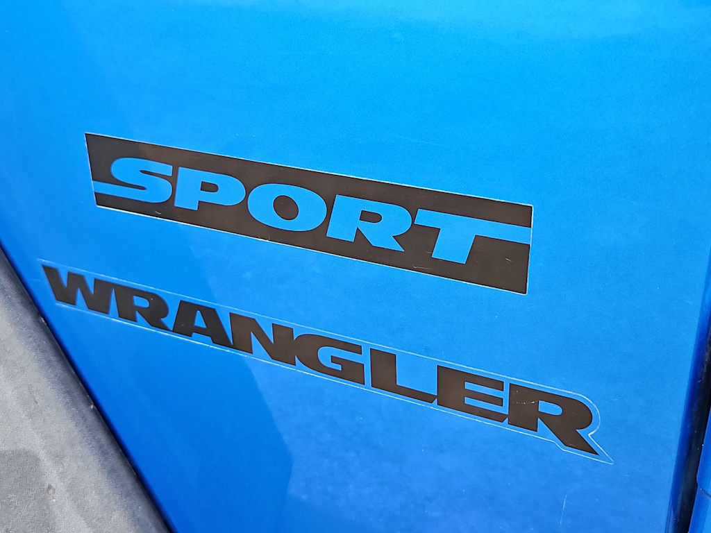 Thumbnail: 2015 Jeep Wrangler - 7