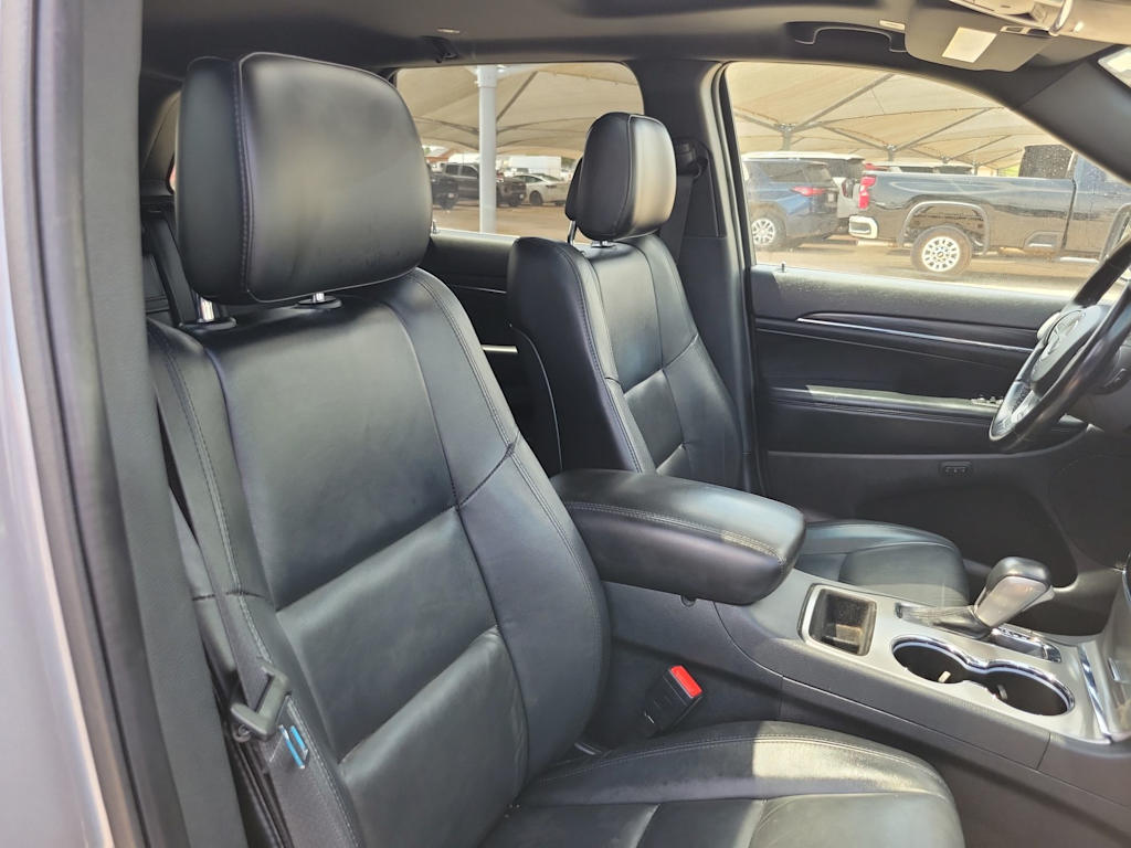 Thumbnail: 2021 Jeep Grand Cherokee - 12