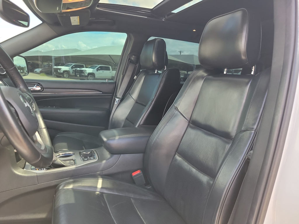 Thumbnail: 2021 Jeep Grand Cherokee - 11