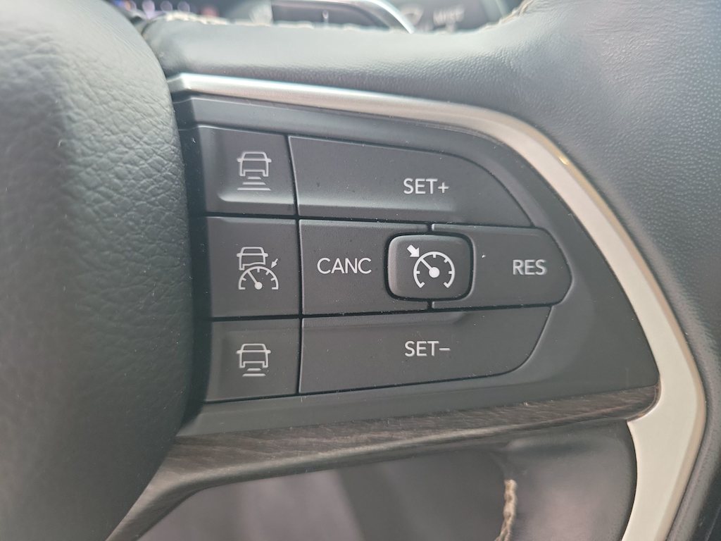 Thumbnail: 2021 Jeep Grand Cherokee L - 28