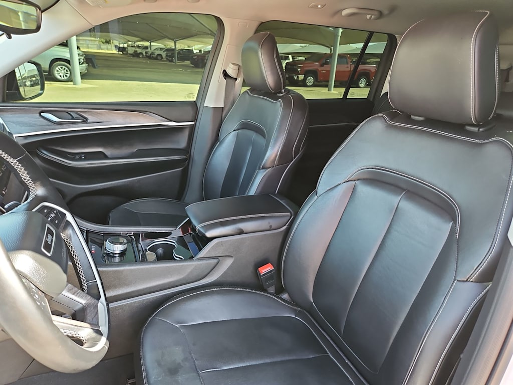 Thumbnail: 2022 Jeep Grand Cherokee L - 12