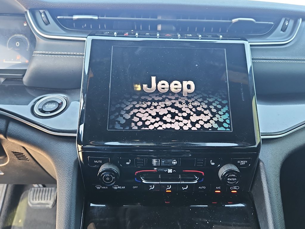 Thumbnail: 2022 Jeep Grand Cherokee L - 15