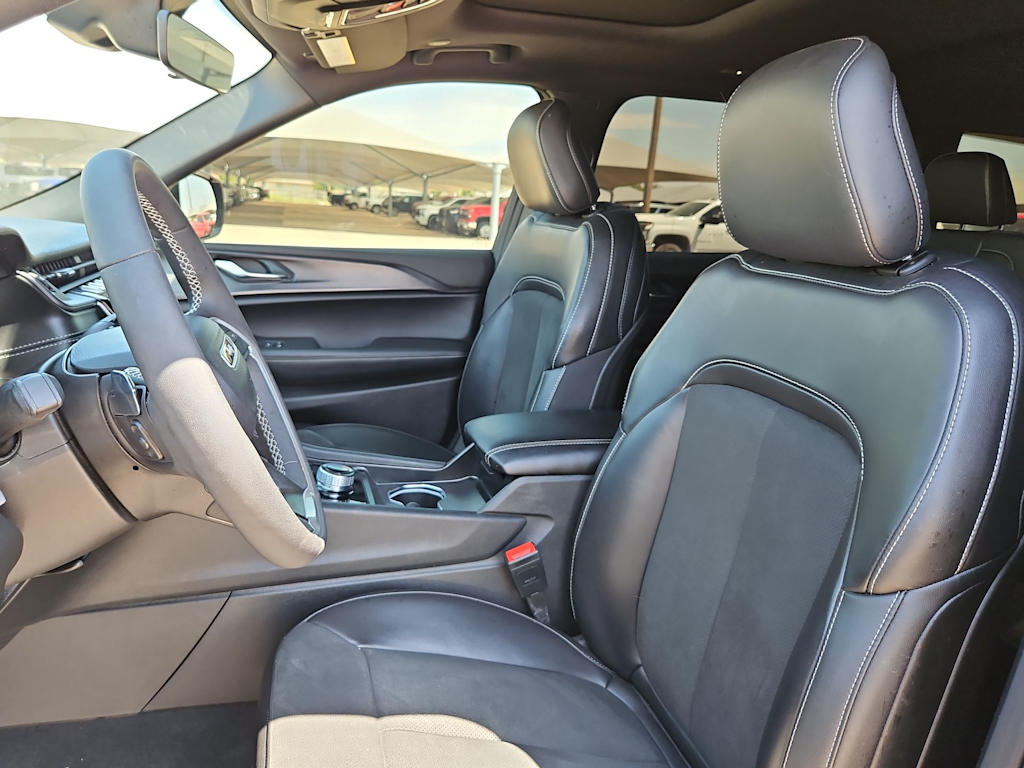 Thumbnail: 2025 Jeep Grand Cherokee L - 11