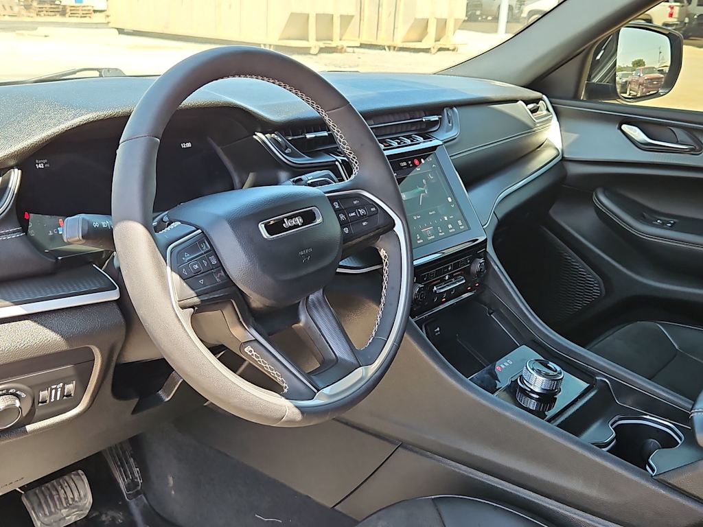 Thumbnail: 2025 Jeep Grand Cherokee L - 2