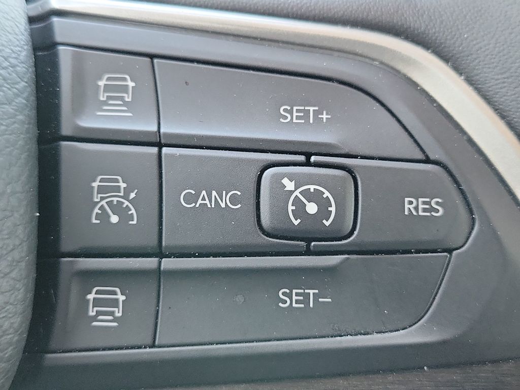 Thumbnail: 2022 Jeep Grand Cherokee L - 27